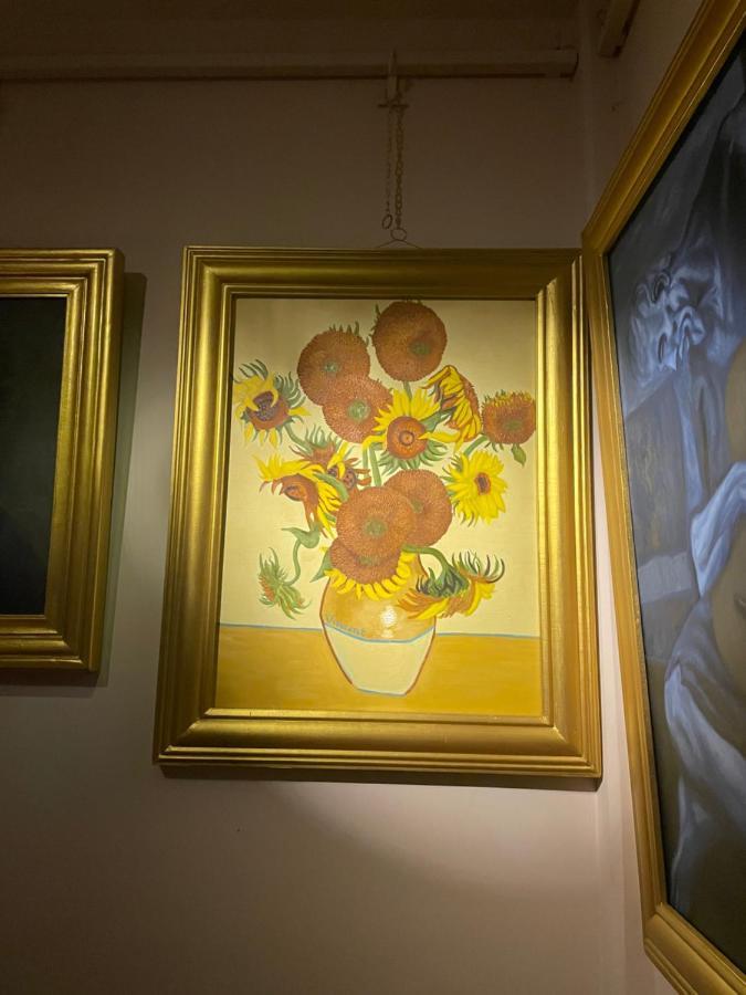 Hotel Pokharaeye 외부 사진