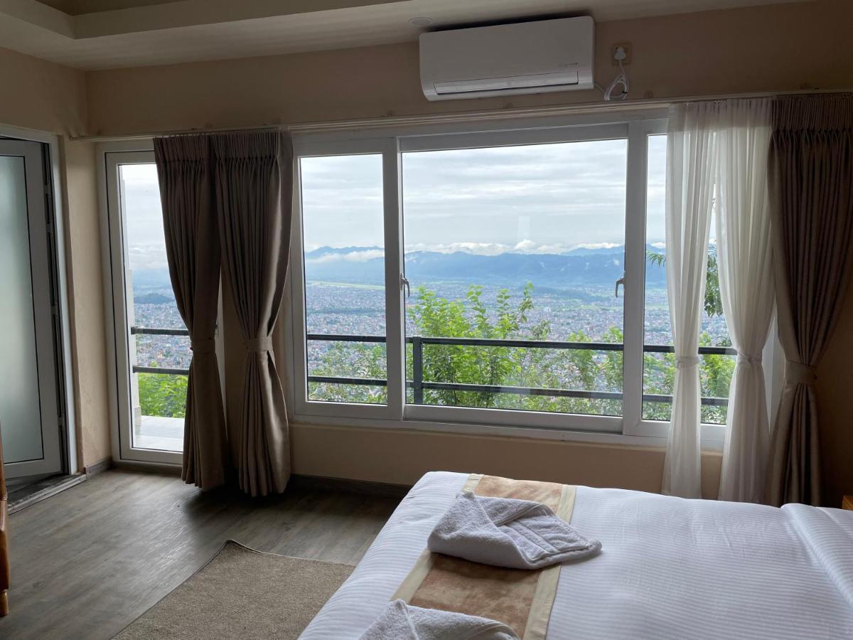 Hotel Pokharaeye 외부 사진