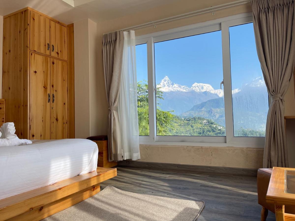 Hotel Pokharaeye 외부 사진